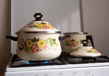Tencere tava porselen ile Retro vintage mutfak