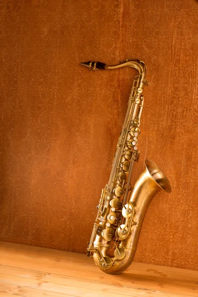 Sax saxofón tenor dorado vintage retro — Foto de Stock