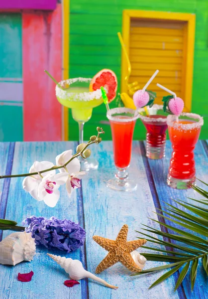 Cocktails margarita sex on the beach in tropical house — Stock Photo, Image