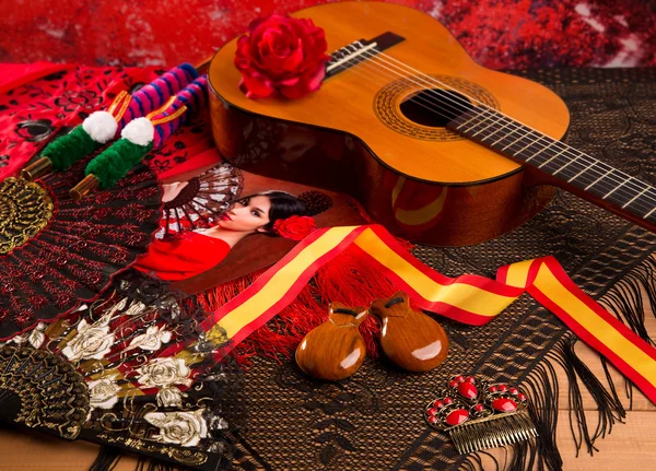 Guitarra espanhola cásica com elementos de flamenco — Fotografia de Stock