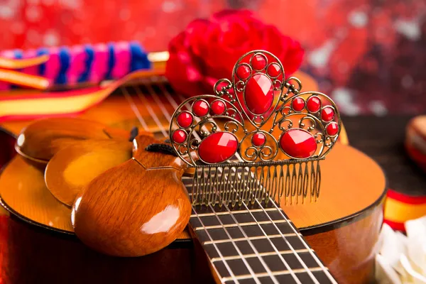 Guitarra española cassic con elementos flamencos — Foto de Stock