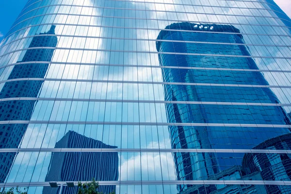 Houston downtown skyscrapers disctict blue sky mirror — Stock Photo, Image