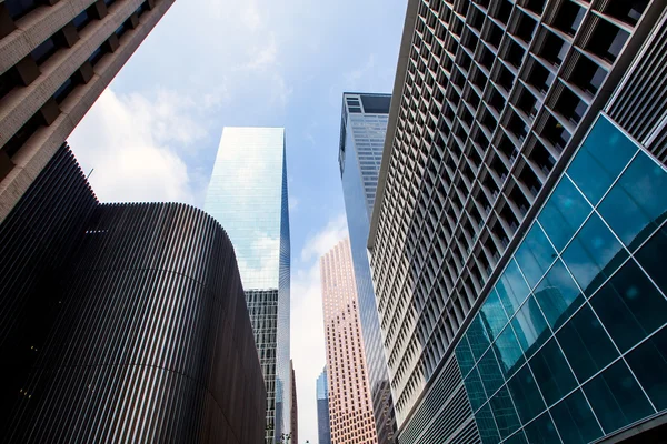 Houston downtown wolkenkrabbers disctict blauwe hemel spiegel — Stockfoto