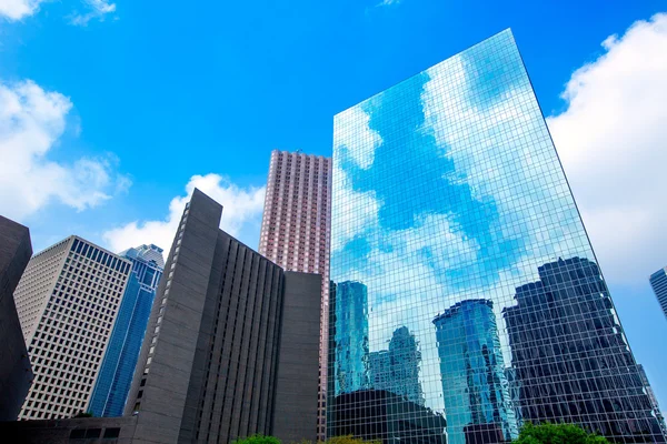 Houston downtown skyscrapers disctict blue sky mirror — Stock Photo, Image