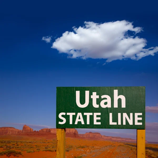 Road sign between Utah and Arizona State Line — Stock Photo, Image