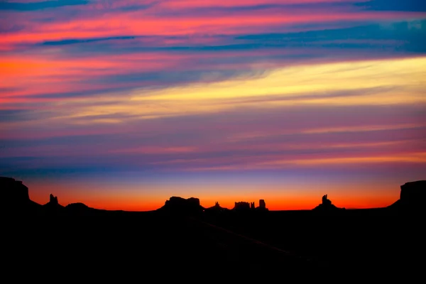 Sunrise on US 163 Scenic road to Monument Valley Park — Stock Photo, Image
