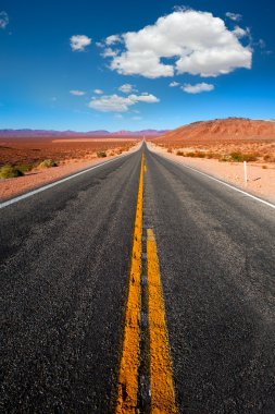 hiç bitmeyen yol death valley California