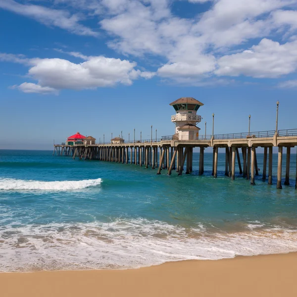 Huntington beach surf city pier bakış — Stok fotoğraf