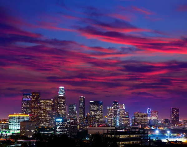 Центр міста Ла ніч Лос-Анджелес заходу горизонту Каліфорнії — стокове фото