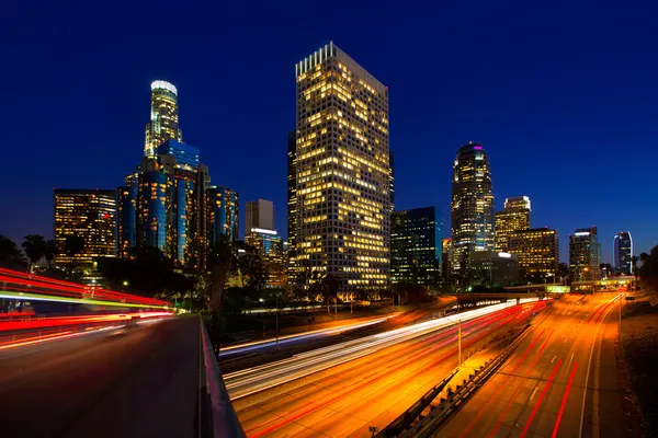 Downtown la natt los angeles sunset skyline Kalifornien — Stockfoto