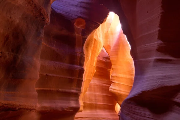 Antelope Canyon Arizona en tierra Navajo cerca de Page — Foto de Stock