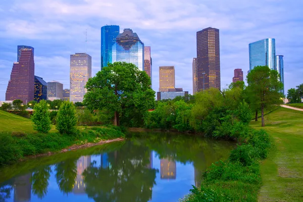 Houston Texas skyline moderno dal fiume parco — Foto Stock