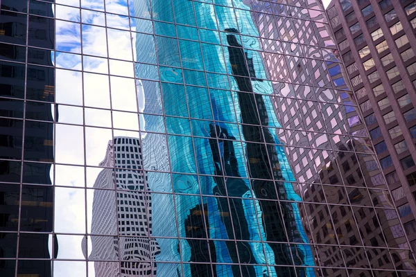 Houston Texas ciudad urbana con modernos rascacielos espejo —  Fotos de Stock