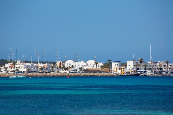 La Savina Sabina Dorf und Yachthafen in Formentera — Stockfoto