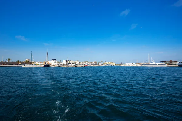 La savina sabina byn och marina i formentera — Stockfoto