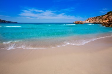 Cala tarida Balear Adaları, Ibiza sahilinde