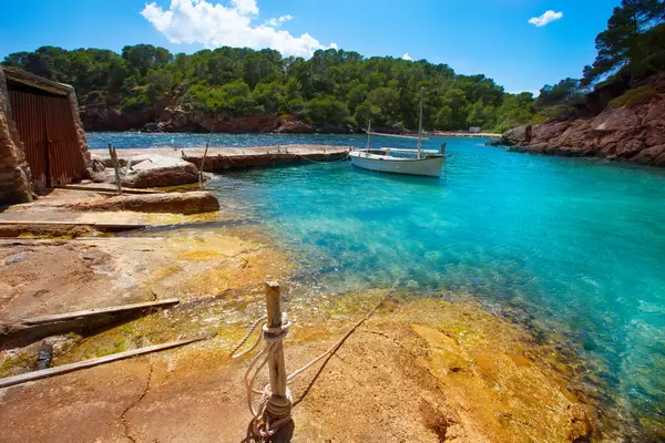 Ibiza Cala Mestella Mastella in Santa Eularia des Riu — Stockfoto