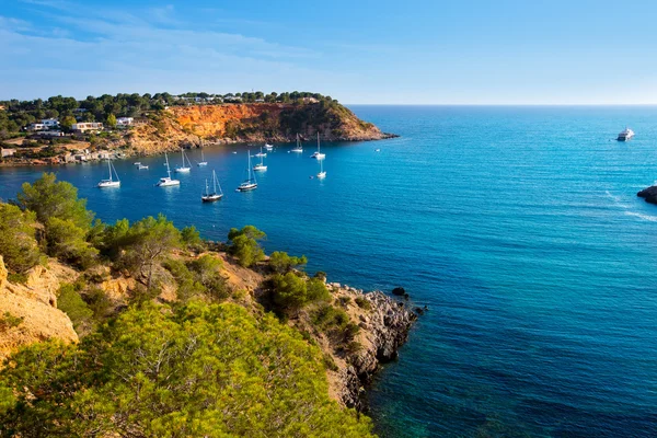 Ibiza es porroig také port roig pohled na Baleárských — Stock fotografie