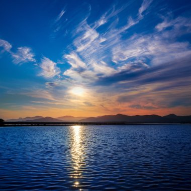 Ibiza ses salines saltworks sant josep günbatımında