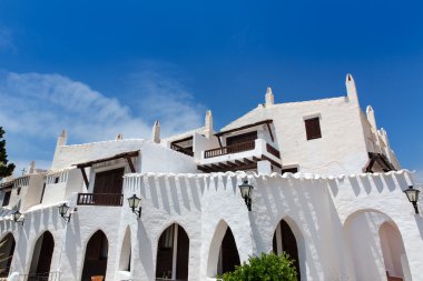 içinde menorca binibeca beyaz köy sant lluis binibequer vell