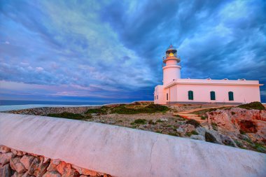 Menorca faro de caballeria feneri günbatımı