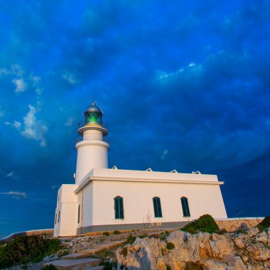 Menorca faro de caballeria feneri günbatımı