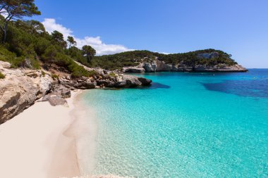 Cala mitjaneta içinde menorca ciutadella Balear adlı