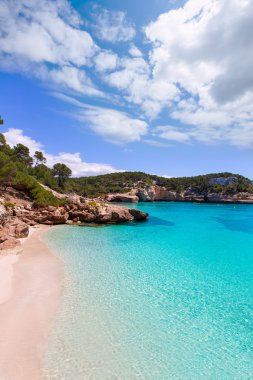 Cala mitjaneta içinde menorca ciutadella Balear adlı