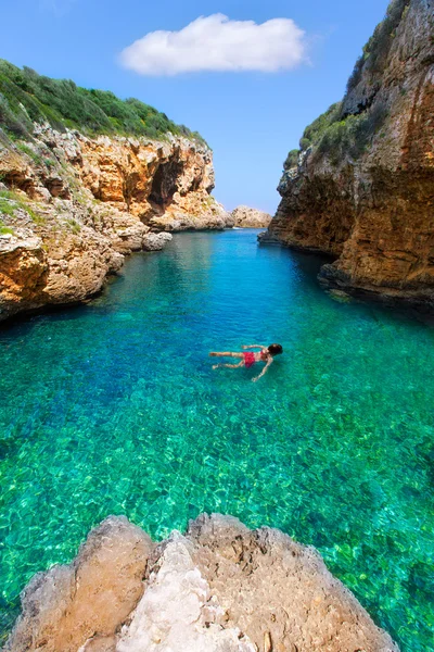 Salgar stranden cala rafalet Menorca på Balearerna — Stockfoto