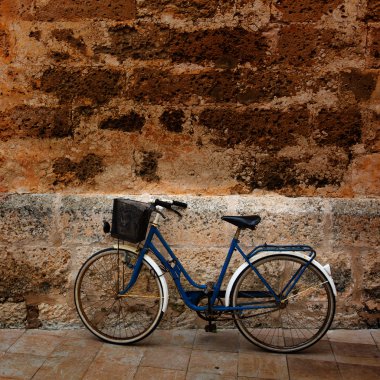 tarihsel ciutadella taş duvar balearics, Bisiklet
