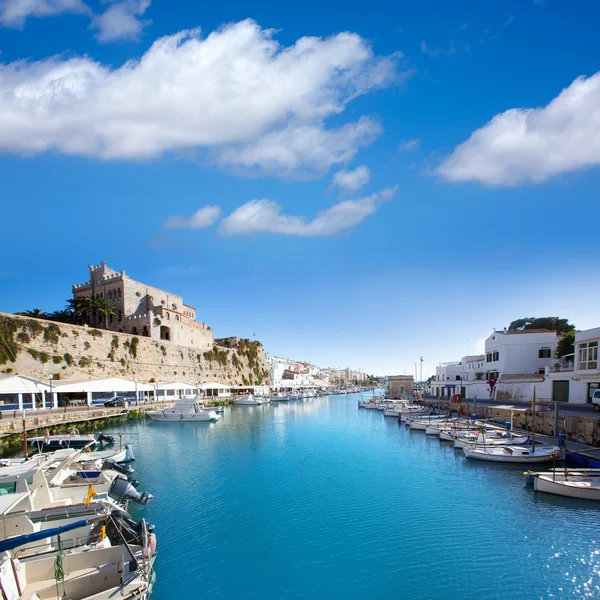 Ciutadella Menorca marina Vista al puerto Ayuntamiento —  Fotos de Stock