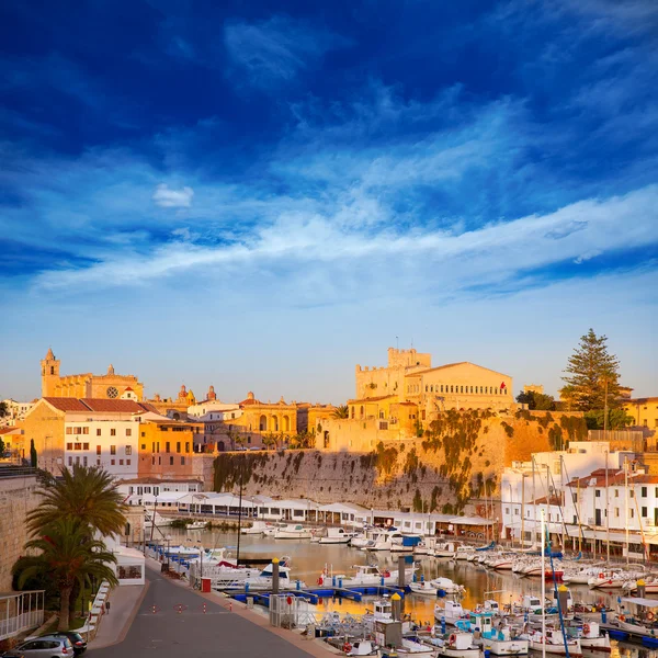 Ciutadella Menorca Ayuntamiento y catedral del Puerto — Foto de Stock
