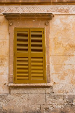 Ciutadella menorca ahşap panjur pencere