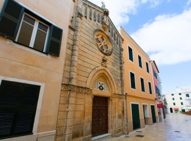 ciutadella menorca carrer Mao kilise downtown