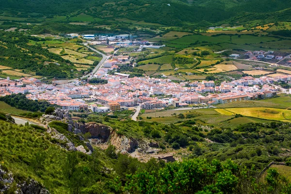 Menorca es Mercadal vista aérea do Pico del Toro — Fotografia de Stock