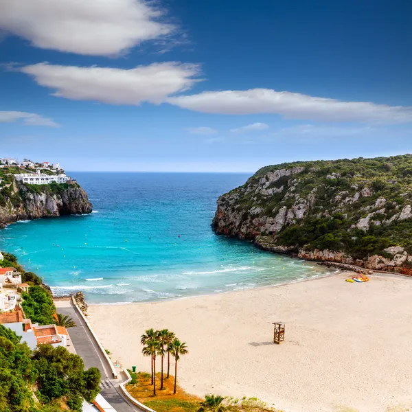 Cala en porter vackra stranden i menorca på Balearerna — Stockfoto