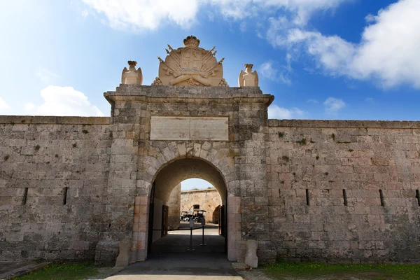 Menorca la mola kasteel deur in mahon Balearen — Stockfoto