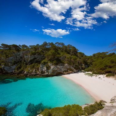Cala macarelleta Balear Adaları, menorca içinde
