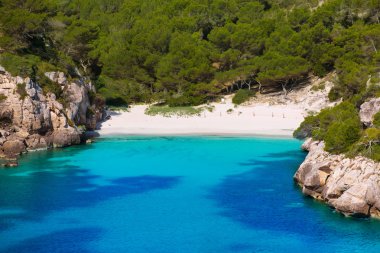 Cala macarelleta Balear Adaları, menorca içinde
