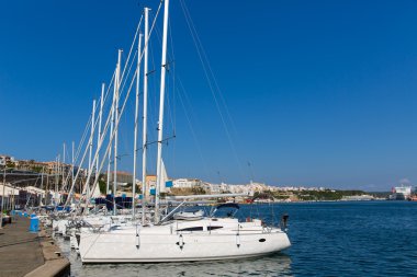Balear Adaları, menorca içinde Mao mahon bağlantı noktası
