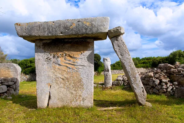 Menorca taules van talati de dalt prehistorische tabellen — Stockfoto