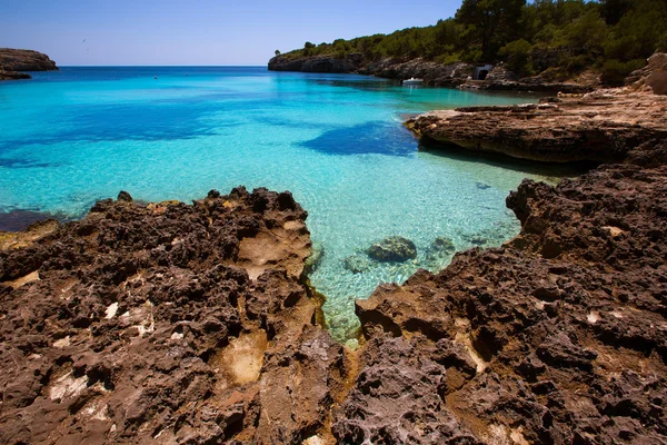 梅诺卡岛卡拉 en turqueta 休达德亚巴利阿里地中海 — 图库照片