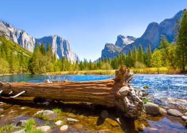 Yosemite merced river el capitan ve yarım kubbe