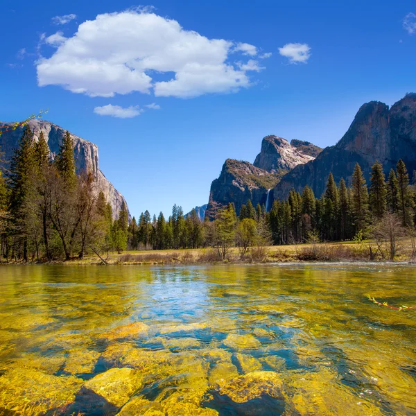 Rzeki merced Yosemite el capitan i pół kopuła — Zdjęcie stockowe