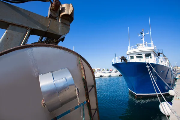 Formentera przystani łodzi rybackich trawlerów — Zdjęcie stockowe