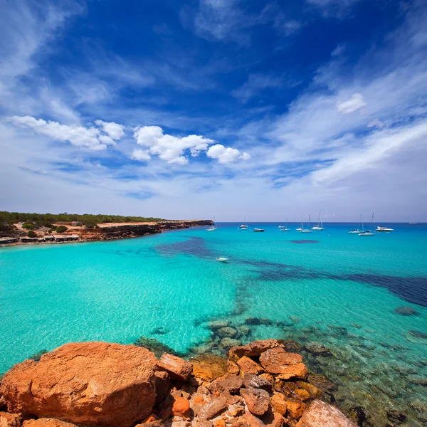 Formentera Cala Saona пляж Балеарических островов — стоковое фото