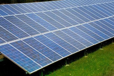 yeşil güneş enerji için güneş plakaları