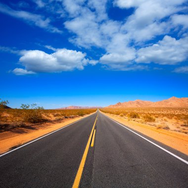 pustyni Mohave przez route 66 w Kalifornii usa
