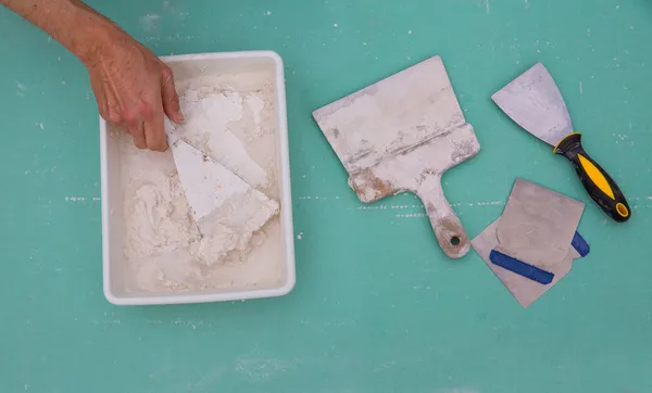 Ferramentas de aplainação para gesso como espátula de espátula de gesso — Fotografia de Stock