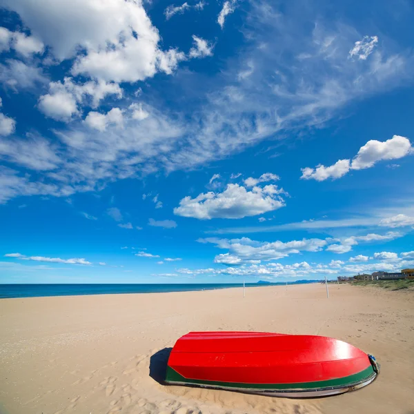 Praia de areia mediterrânea em Espanha de Comunidade Valenciana — Stockfoto